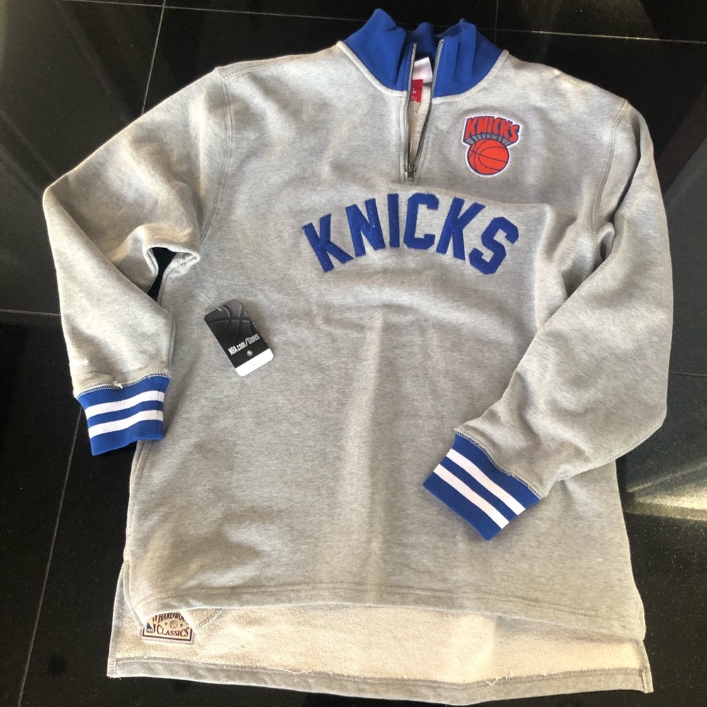 NWT New York Knicks sweatshirt. Pristine.